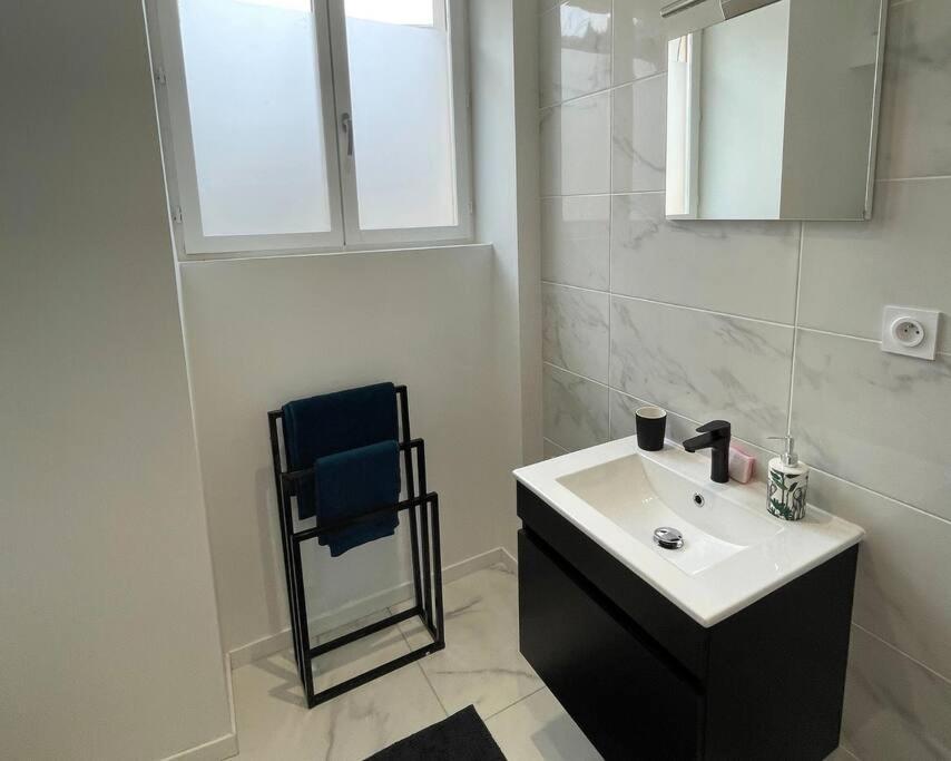 Yokohama, Duplex Avec Jardin Apartamento Bourges Exterior foto